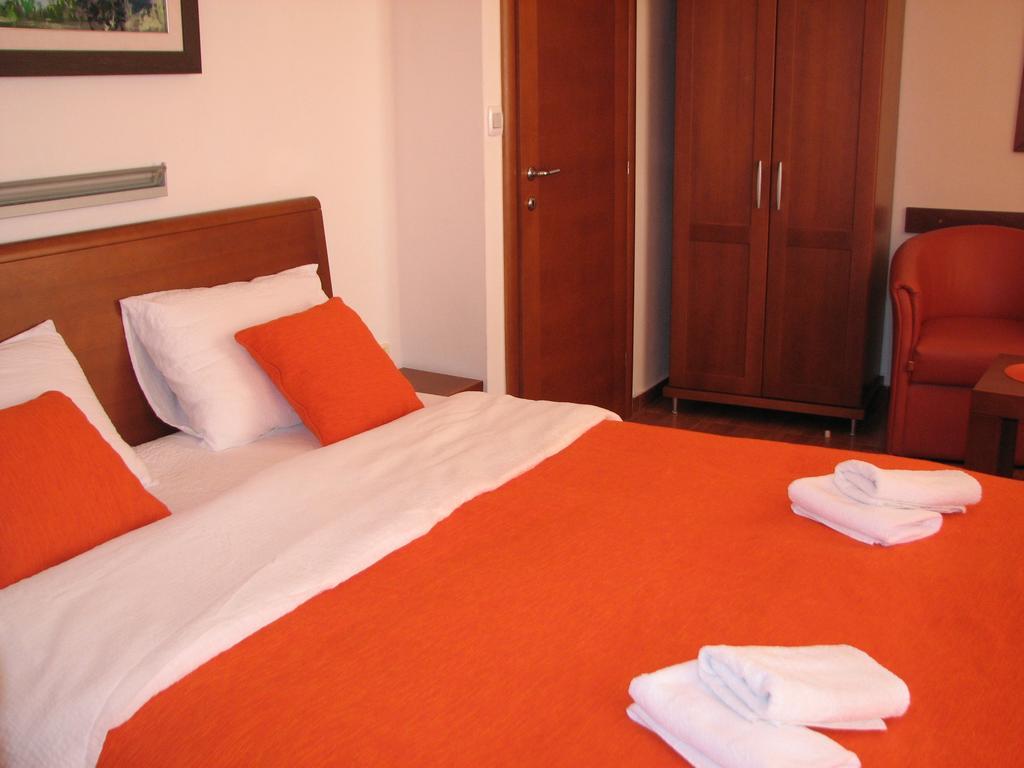 R-Club Old Town Apartments Budva Zimmer foto